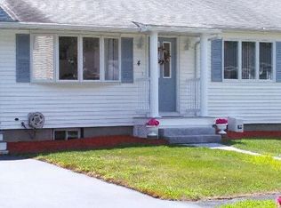 4 Newport Dr, Billerica, MA 01821