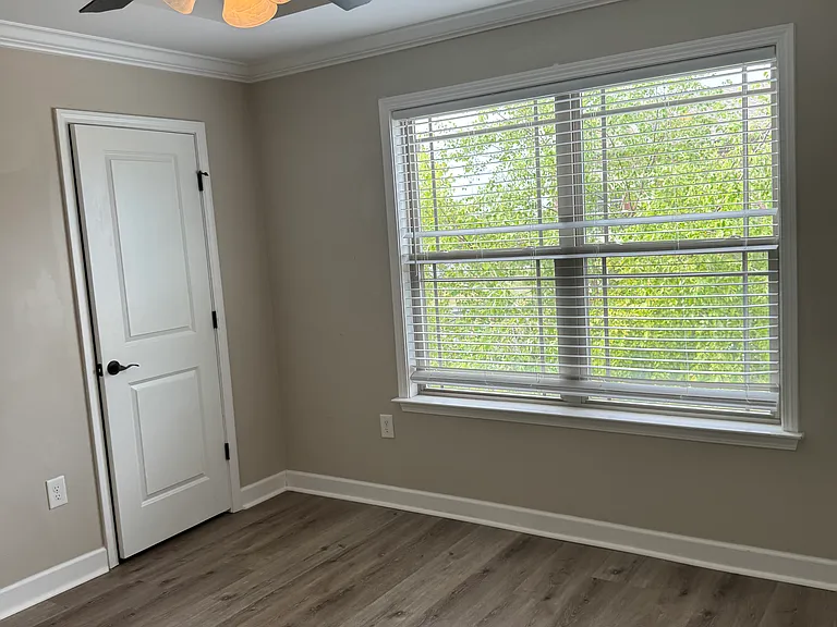 66 Bellvue Dr — Photo 48