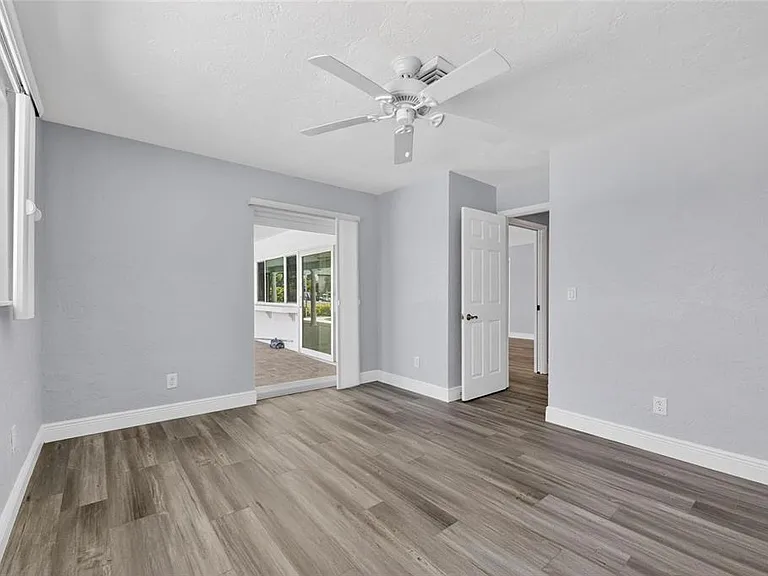 6305 Cottonwood Ln — Photo 48