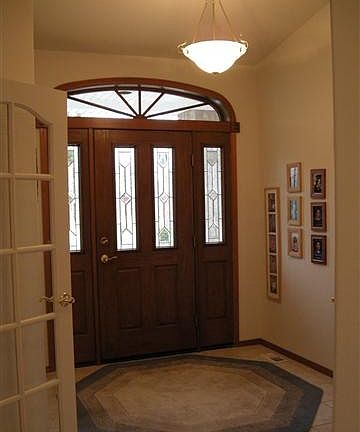 2nd image of 225 Ashwood St