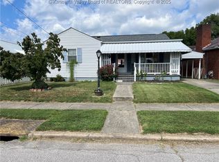 451 21st St, Dunbar, WV 25064