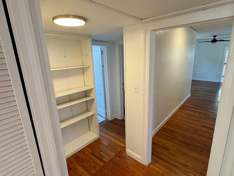104 Edwards St — Photo 11