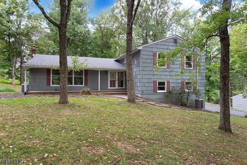 1st image of 200 Hockenbury Rd