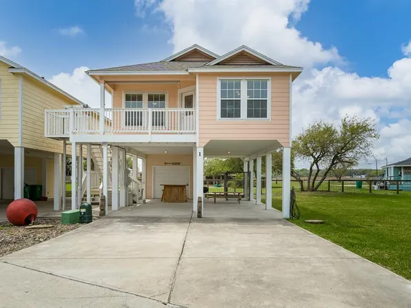 1549 S Commercial St APT 1, Aransas Pass, TX 78336