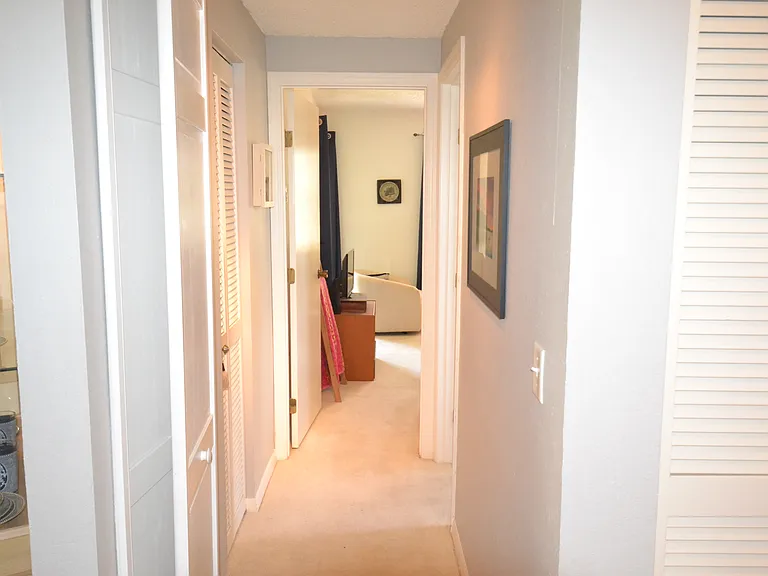 112 Lindsay Ln — Photo 60