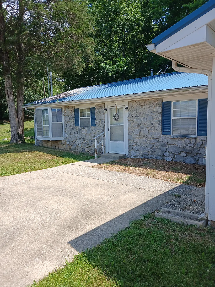 Building Photo - 10 McNichols Dr