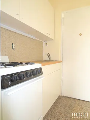 Rented by Miron Properties | media 15