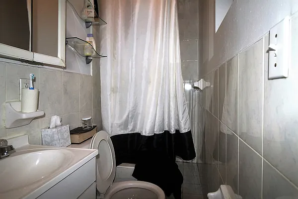 Rented by J Misrahi Realty Corp | media 35