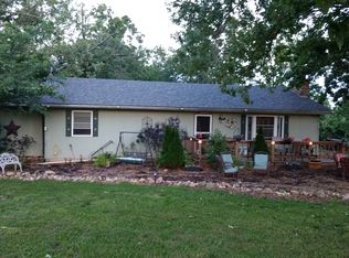4174 Camden Line Rd, Lebanon, MO 65536