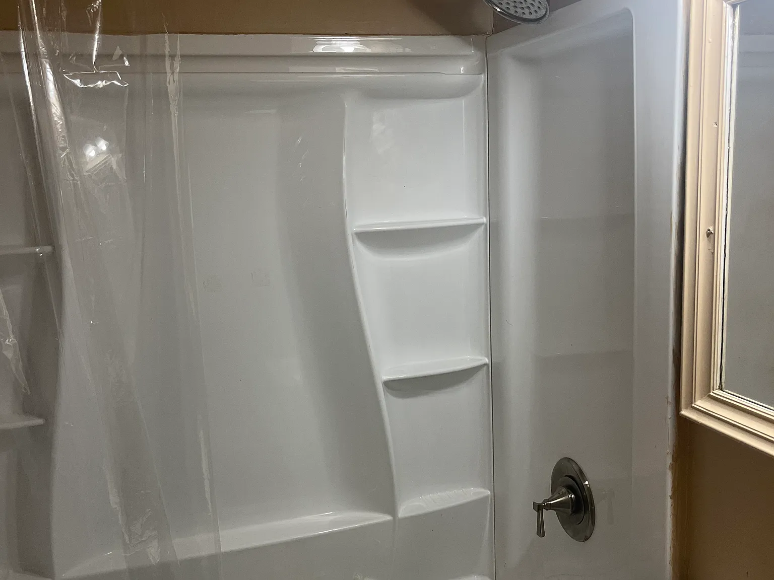 2 bed, 600 sqft, $1,000 — Photo 2