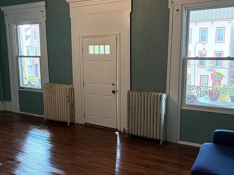 605 Mahantongo St #1 — Photo 3