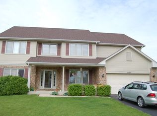 1190 Hancock St, Carol Stream, IL 60188