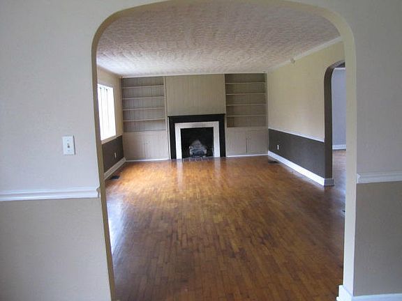 3rd image of 1601 Wilkinson Pike