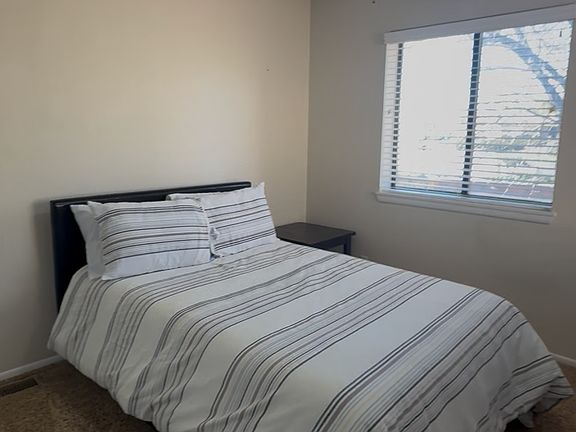 5th image of 5200 Villa View Dr APT 4B