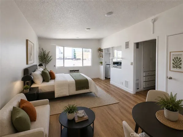 6018 Hazelhurst Pl APT 14, North Hollywood, CA 91606