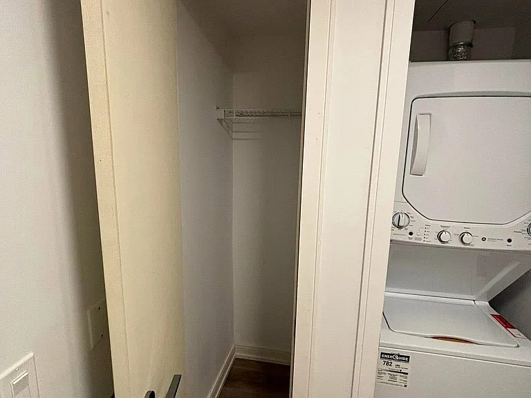 1 Jarvis St #618 — Photo 5