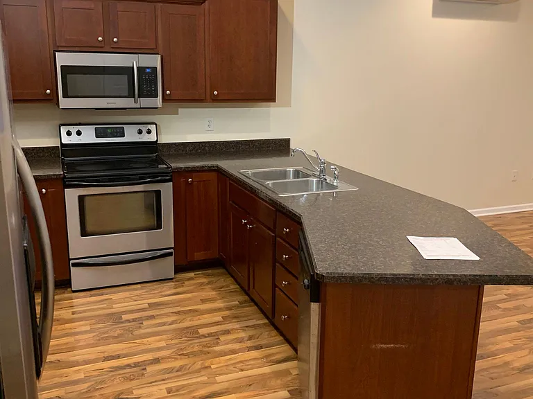 784 Washington Ave #1 — Photo 4