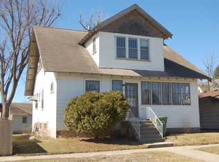 311 13th St, Worthington, MN 56187