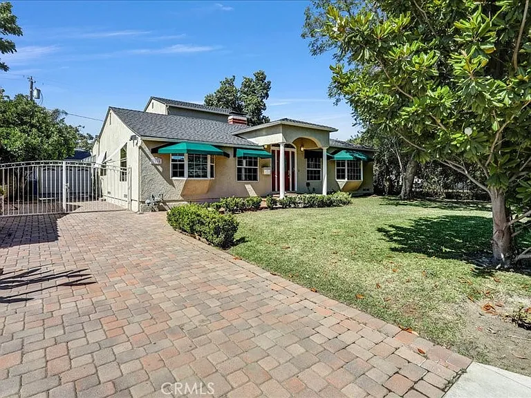 1315 W Valleyheart Dr — Photo 3