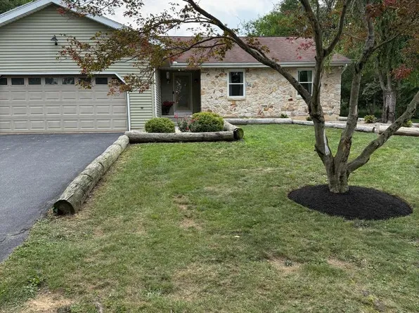223 Pineview Dr, Palmyra, PA 17078