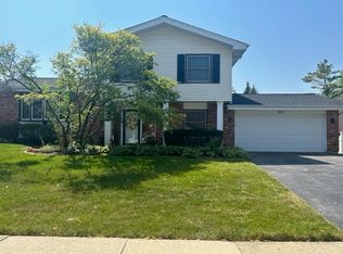 400 Walters Ln, Itasca, IL 60143