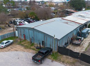 521 Blue Bell Rd, Houston, TX 77037