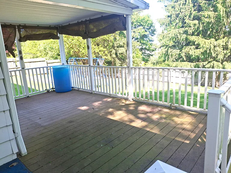 620 E Grandview Blvd — Photo 3