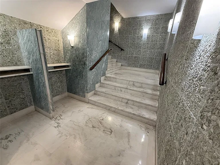 880 Mandalay Ave #C808 — Photo 31