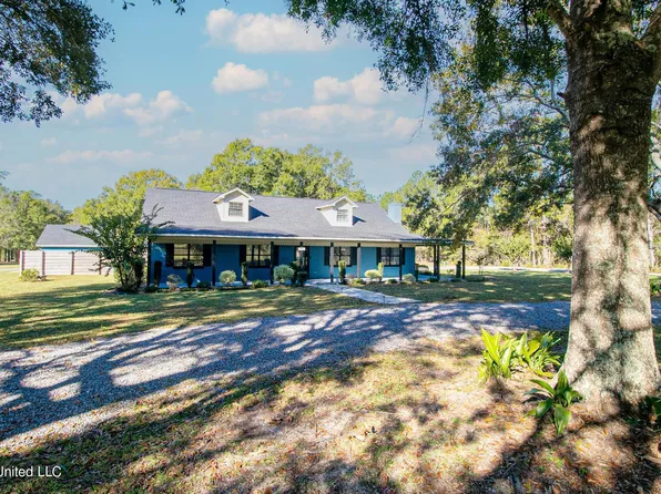 19301 Highway 613, Moss Point, MS 39562