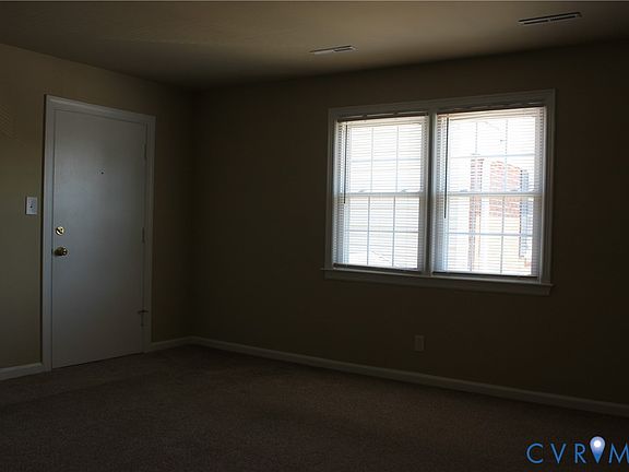 5th image of 110 Dupuy Ave