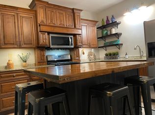 617 E 11th Ave, Columbus, OH 43211