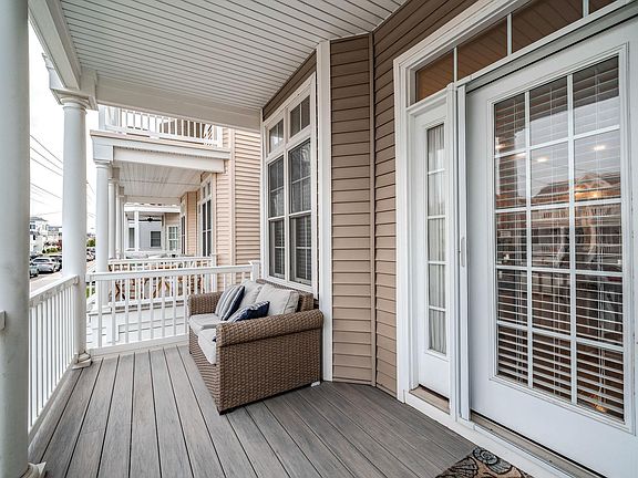 5th image of 2724 Asbury Ave #1