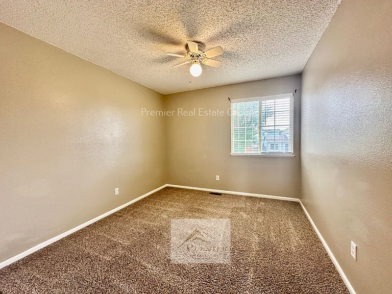 4394 Gunbarrel Dr — Photo 11