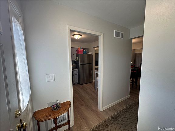 5th image of 1764 Brentwood Dr