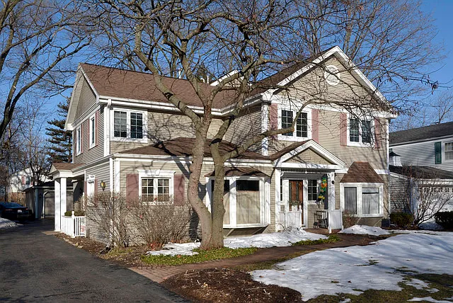 356 S Beverly Ln photo 1