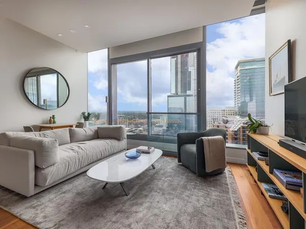 210 Lavaca St APT 2709, Austin, TX 78701