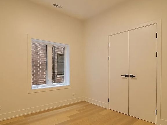 3rd image of 2046 W Washington Blvd #3