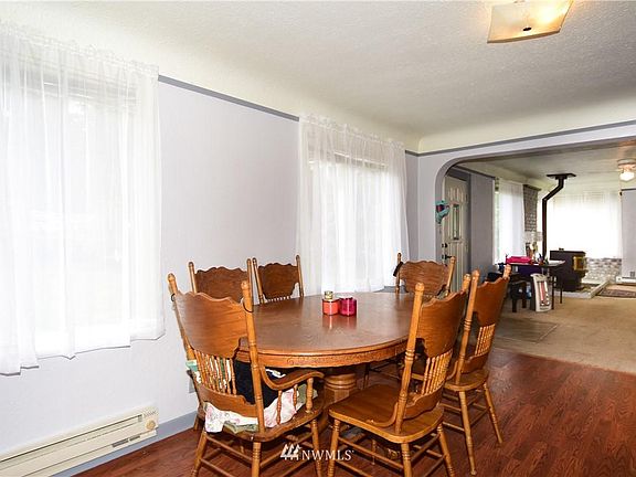 5th image of 12942 Dogwood Ave NW