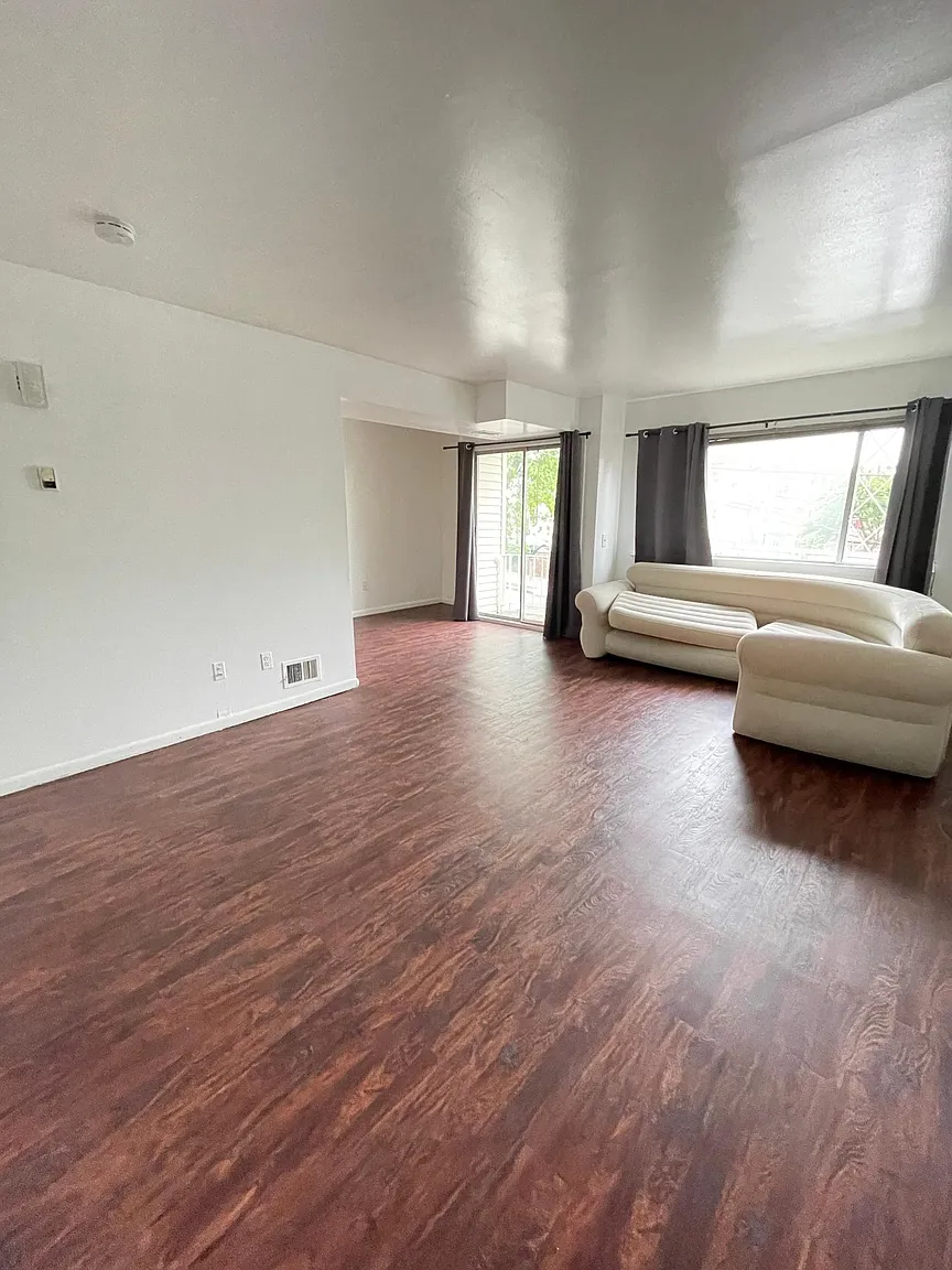 286 Steuben St photo 1