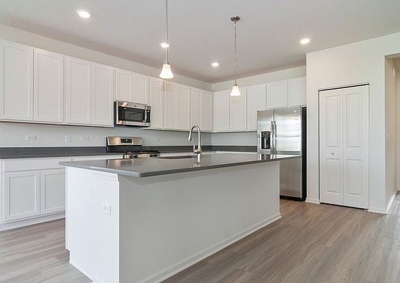 4th image of 3148 Manchester Dr