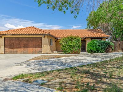 43046 21st St W, Lancaster, CA, 93536