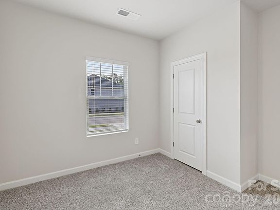 4th image of 857 Santina Ave