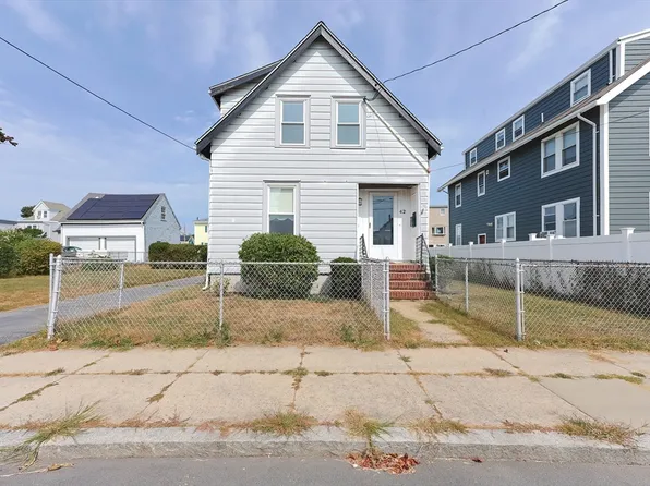 42 Centre St, Winthrop, MA 02152