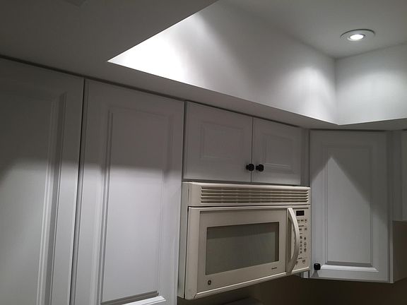 Recessed kitchen ceiling