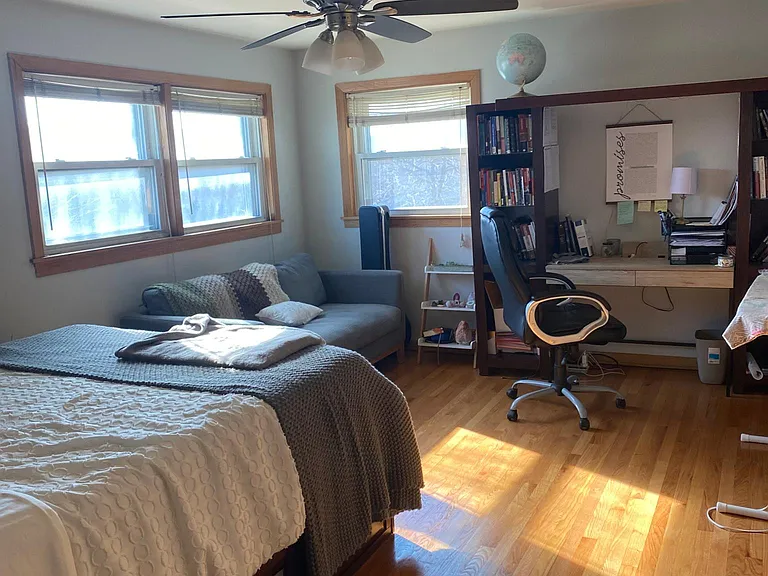 5704 N Oriole Ave #2B — Photo 7