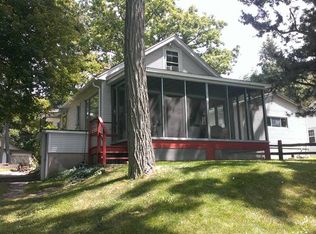 W9245 S Sunset Point Rd, Beaver Dam, WI 53916