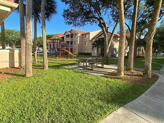 3rd image of 10650 SW 157th Ct APT 106