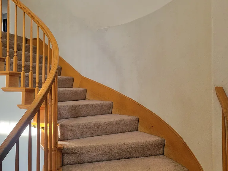 38840 Edgemont Dr — Photo 4