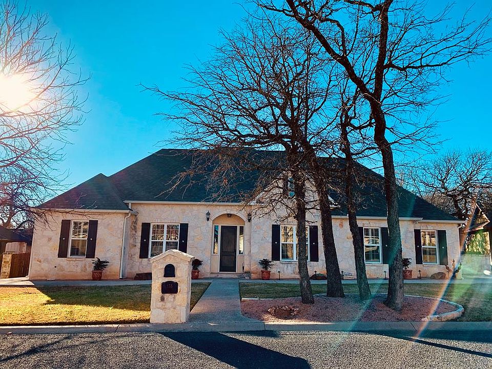 1st image of 135 Stone Way