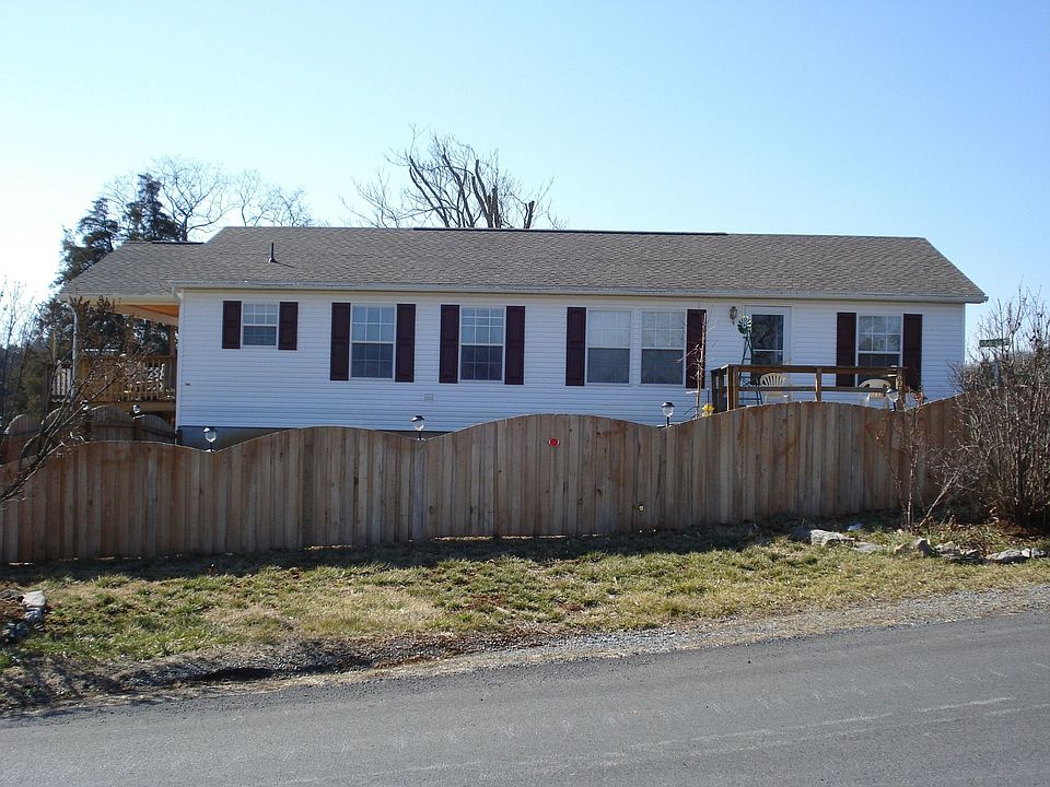 1st image of 607 Green Acre Dr